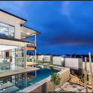 Luxury Family House With Panoramic Ocean Views Nikenbah